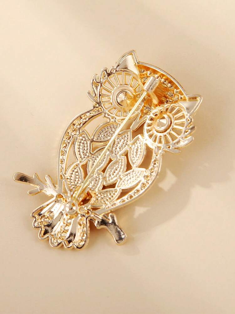 Rhinestone Detail Owl Design Brooch