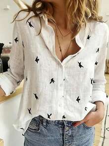 Chemise à manches longues à col cranté avec imprimé oiseau pour femmes grande taille, style casual pour festivals de musique. Printemps et été