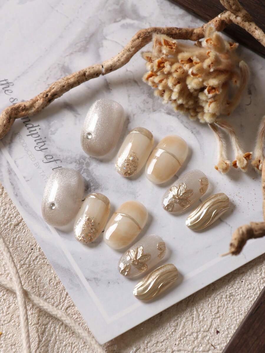 10pcs Acrylic Press On Nails Golden Cat's Eye Flower Short Nail Fake Nails Artificial Nails Kit Includes 1sheet Adhesive Tabs &1 Pc Mini File