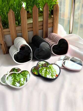 12 piezas de espejos mini con forma de corazón, acabado pulido, marco de plástico, montaje sobre mesa, sin fragancia, tema floral, portátil, sin necesidad de electricidad, espejos portátiles | Elegante para mesa | Espejos duraderos, espejo compacto y lindo, perfecto para cumpleaños, bodas, decoraciones de fiesta de Halloween, regalos de boda, regalos de fiesta