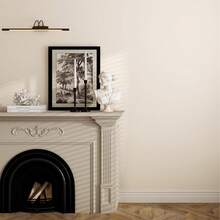 1卷哑光纯色乙烯基壁纸，自粘可移除，防水防潮，适用于卧室、厨房、客厅装饰、梳妆台装饰、家具翻新和颜色更换，简约风格，是家居装饰的理想之选。 - 米色 - 查看 6