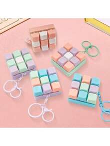 1pc Stress Relief Keyboard Keychain - A Fingertip Toy With Sound Effects That Can Effectively Relieve Stress And Has A Bright Macaron Color. The Appearance, Color And Design Are Very Attractive, Making It A Perfect Choice For Party Gifts, Presents And Gifts For Friends. - Multicolor - View 1