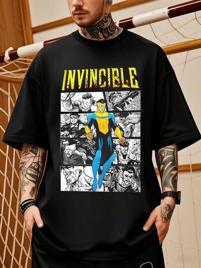 Superhéroe invencible en escena épica rodeado de vi?etas de acción intensa que transmiten fuerza valentía y determinación camiseta de hombre 100% algodón 220g