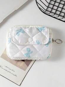 一款绗缝印花蝴蝶结相机包/CCD收纳包/相机包，迷你可爱方形化妆包，相机防尘收纳包，相机袋，女士口红和卫生巾收纳袋，小型拉链化妆包，零钱包。适用于存放黑卡相机，简约便携，防摔防刮，多用途户外使用。