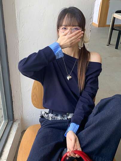 女士休闲条纹拼接不对称肩部T恤，秋冬款