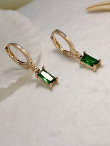 1 Đôi bông tai thủy tinh hình vuông màu đỏ lựu tối giản - màu xanh lá - Xem 2