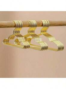 10个金属宠物衣架，3种尺寸适合中小型宠物，适用于猫狗衣物；10/5个耐用衣夹；多用途金属线夹，适用于洗衣、居家厨房、户外旅行、办公等场合。 - 金色 - 查看 1