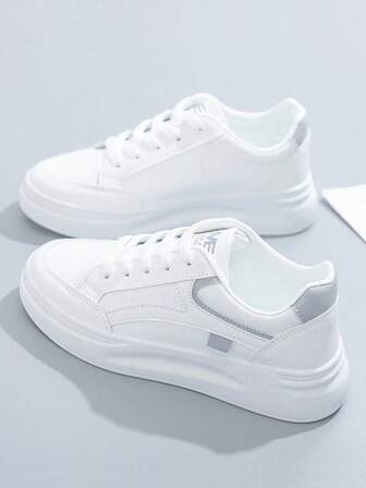 Zapatillas de plataforma blancas con cordones, de suela gruesa, versátiles, de moda para primavera/otoño 2025, impermeables, zapatos de skateboard para mujer