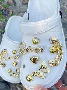 14pcs DIY Garden Shoes Decorations - Gold Heart, Star, Butterfly Rhinestone Chain Clips, Removable Accessories Suitable For Beach Shoes, Hollow Shoes, Seasonal Gifts - Gold - View 7