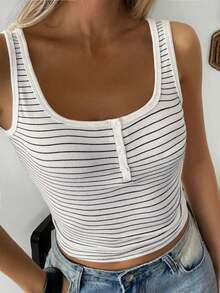 GAOVOT 女士 Y2K 性感方领纽扣休闲露背撞色条纹短款上衣，春夏款 - 黑與白 - 查看 3