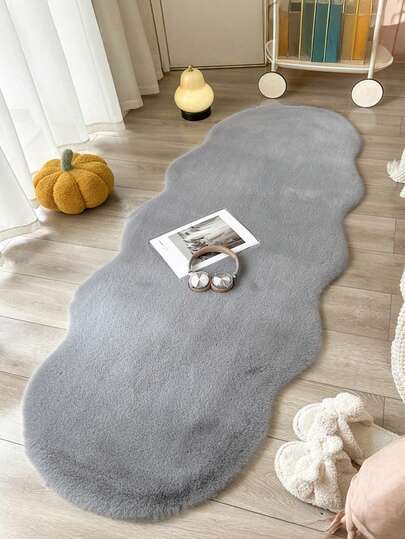 1件仿毛皮波浪灰色柔软蓬松易清洁温暖可爱室内装饰地毯，面料柔软舒适，适用于卧室、客厅、沙发、茶几、更衣室、榻榻米房等区域。