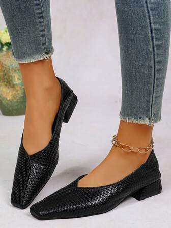 女士方头套脚鞋，大码粗跟软底舒适防滑设计，四季皆宜，黑色