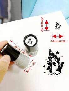 可爱黑猫教师奖励印章 - 萌萌奔跑小猫印泥，适用于课堂鼓励、学生行为奖励和艺术项目 - 耐用橡胶印章，趣味动物设计，猫主题课堂用品，返校季，学习用品