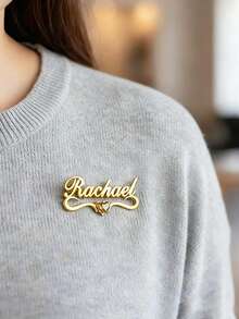 Broche de cinta con nombre y piedra natal en forma de corazón personalizado, broche de solapa de cinta con nombre de acero inoxidable personalizado, joya personalizada, regalo perfecto para ella - Multicolor - Ver 3