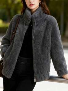 Women's Faux Shearling Fleece Jacket - Full Zip, Soft Warm & Cozy With Functional Pockets | Fall Winter Casual Everyday Wear. Made Of Soft, Faux Fur Fabric With A Drawstring Stand Collar, This Solid-Color Jacket Balances A Sweet, Cool, And Warm Look With An Eye-Catching Yet Understated Style, Making It A Sophisticated Piece To Brighten Up Your Fall And Winter Outfits. Suitable For Everyday Outings, Coffee Shop Visits, And Casual Commutes, It's Comfortable For Both Indoor And Outdoor Wear. - 灰色 - 查看 2
