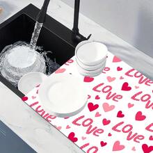 1件心形沥水垫，吸水性强，可作情人节礼物、厨房装饰、咖啡机垫、手工咖啡壶沥水垫、厨房地垫、餐桌垫、厨房台面沥水垫、早餐垫、耐热防滑沥水垫、硅藻土沥水垫，可遮盖污渍，超强吸水，易于清洁的碗碟架垫，适用于厨房、餐桌、咖啡馆、酒吧、节日、派对、家居装饰、节日礼物 - 彩色 - 查看 9