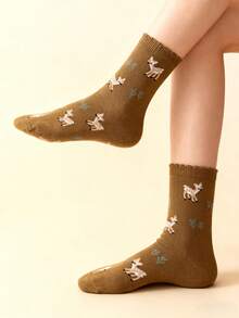 1 Pair Khaki Cute Deer Pattern Knit Mid-Calf Socks, Soft & Comfortable For Daily And Holiday Wear, Unisex - Khaki - View 1