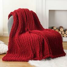 Battilo Beige Chunky Knit Throw Blanket, Soft And Thick Chenille Throw Blanket, 50x60 Handmade Knit Crochet Blanket, Cozy Knot Knitted Throw Blankets Couch Home Decor, Taupe - 紅色 - 查看 3