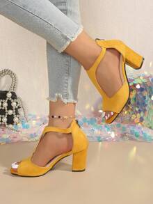 Sandali con tacco largo da donna, con punta aperta e punta a vista, sandali con tacco alto con lati traforati e tagliati, sandali romani con zip sul retro e tacco alto - Giallo - Visualizzare 5