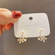 Pearl Flower Earrings One Two Wear Stud Earrings Small - 1 - 查看 3