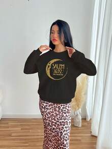 Women's Salem 1692 Printed Crew Neck Long-Sleeved Casual Sweatshirt, They Missed One Sweatshirt, Fun Halloween Sweatshirt