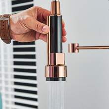 Küchenarmatur aus Edelstahl, Einhebel, 1 Loch, 360° schwenkbar, mit Topffüller, gewerbliche Hochbogen-Federzugarmatur für Küchenspüle - Schwarz + Roségold - Übersicht 6