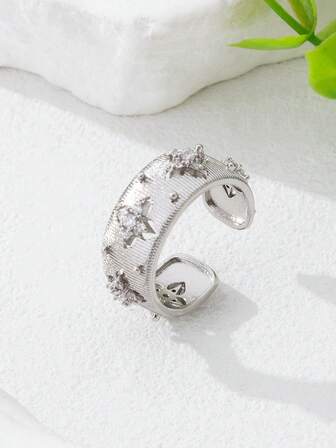 1pc Hollow Copper Alloy Ring Inlaid With Artificial Zirconia