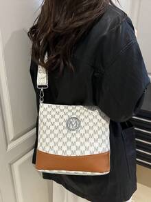 女士软皮斜挎包，中年女性单肩包，春秋季新款设计 - 白色 - 查看 2