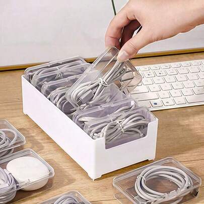 1个珠饰首饰分装塑料盒，可拆卸透明PP盒，美甲钻石抗氧化多格收纳盒，适用于卧室、客厅、宿舍收纳整理