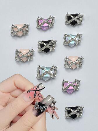 5PCS Dark Black Thorn Heart Nail ArtCharms, Dark Gothic Retro 3D HeartNail Art Supplies, DlY Alloy NailAccessories, Personalized Nai Decoration