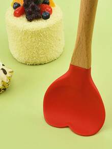 1 件装心形硅胶刮刀，带木柄，烘焙用品，情人节礼物，可用于搅拌奶油，适合厨房烹饪工具。 - 彩色 - 查看 3