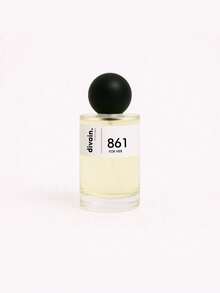 Descubre divain.861, perfume oriental para mujer: Suave frescura floral con notas de nectarina y verdes, evolucionando a un corazón de violeta y jazmín. Fondo amaderado de almizcle y ámbar, ideal para primavera. Disfruta de un aroma sofisticado y ligero, perfecto para el día a día con carácter. - divain.861 - Ver 1