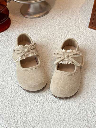 2025 Nieuwe stijlvolle platte schoenen met veters en strik voor meisjes van 3-12 jaar, beige kleur, mat PU, antislip, gesloten neus, lage vintage schoenen, geschikt voor dagelijks gebruik, schoolactiviteiten, populair item