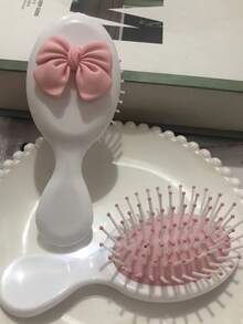 1 pieza Cepillo de pelo con lazo rosa de dibujos animados lindo con cojín y mini cepillo de masaje suave, para niñas, cepillo de pelo, peine, herramientas para el cabello, productos y accesorios para el cabello para peluquería, salón de belleza, vuelta al colegio, artículos esenciales de viaje y vacaciones, accesorios para el cabello, cepillos, peine para el cabello, cepillo desenredante, peine, cepillo para alisar el cabello - Multicolor - Ver 4