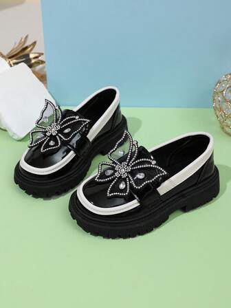 Black Platform Loafers For Girls, Rhinestone Bow Tie Patent Leather Round Toe Non-Slip Casual Versatile Shoes, Suitable For 3-15 Years Old Girls To Attend Parties, Dance, Daily Wear, Vacation, Spring/Autumn 2025 New Arrival