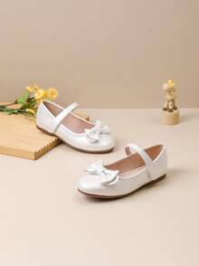 Chaussures plates princesse mignonne avec nœud argenté pour filles, chaussures casual à enfiler pour enfants plus âgés, convient pour l'école, les représentations et la danse, printemps/été