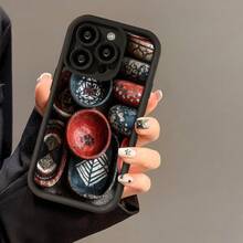 Cubierta de telefono con diseño de cuencos artesanales negra con patrones coloridos para uso diario y decorativo - Negro - Ver 5