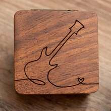 Personalisierter Holz-Gitarren-Plektrum-Etui, individueller Gitarren-Plektrum-Halter, Plektrum-Box Geschenk für Gitarrenspieler, Vatertag, Weihnachtsgeschenke (ohne Gitarren-Plektrum) Multifunktional, graviert, exquisit, stilvoll, modisch, vintage, schlicht einzigartig, individualisierte Kunst- und Bastelsets, Schatzfunde, Wintermode, Weihnachtsgeschenk, /Ideale Geschenke für Ihn, Sie, Freunde, Kinder, Spielzeug & Spiele, Dekoriere dein Zuhause, einzigartiges Geschenk - schwarze Walnussfarbe - Übersicht 5