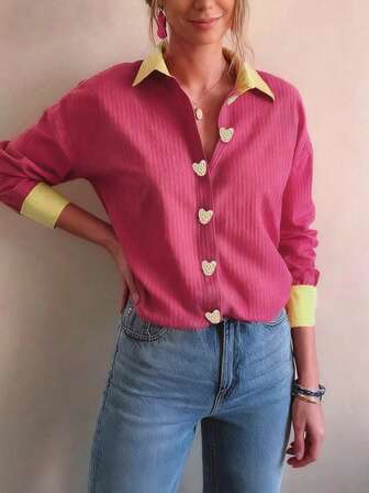 Camisa básica de mujer con botones de metal con forma de corazón a rayas rosa pálido, elegante y casual para uso diario, tops de salida de otoño para mujeres, ropa casual de negocios para mujeres