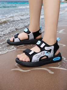 1双儿童夏季新款凉鞋，校园学生男女童休闲拖鞋，沙滩人字拖，户外徒步拖鞋，运动凉鞋，透气柔软舒适减震EVA鞋底，方便穿脱的魔术贴设计 - 銀色 - 查看 1