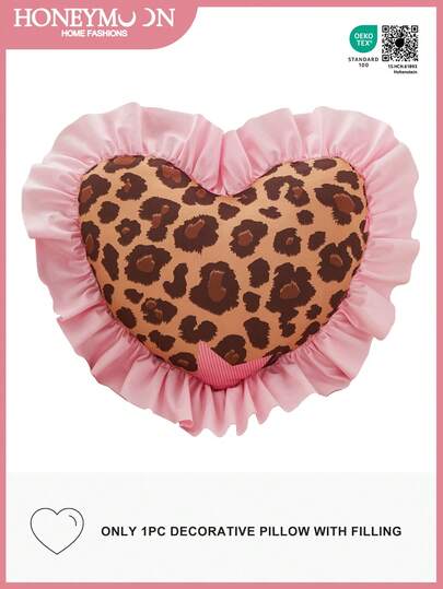 1个豹纹心形装饰抱枕，单面印花，浪漫法式风格，荷叶边装饰，时尚点缀，适用于客厅、卧室、宿舍、沙发、长凳，是馈赠亲友的绝佳礼物，通过Oeko-Tex认证