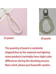 黑色皮革卡包，饰有星星和珍珠吊坠，五角星设计，可用作包包挂饰、钥匙扣，可收纳身份证、名片、交通卡、照片、居留证、门禁卡等，适合日常使用，也可作为装饰品或礼物送给朋友、家人、情侣，例如情人节、生日、新年、圣诞节、感恩节等。 - 彩色 - 查看 11