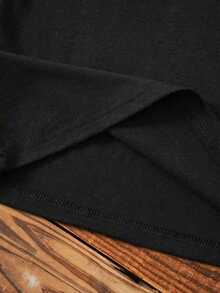 T-Shirt With Geometric & Livestock Print - Black - View 5