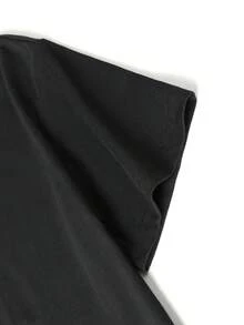 Camiseta de mujer de manga corta con cuello redondo, holgada, casual y versátil. Con estampado moderno, elegante y minimalista de flores y plantas que evocan la naturaleza, ideal como prenda básica; confeccionada en tela suave con excelente caída. - Negro - Ver 5