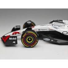 Burago Nuevo modelo a escala 1:43 del coche de carreras de Fórmula 1 Oracle Red Bull Racing RB21 #1 de Max Verstappen, hecho de aleación fundida a presión. Un regalo perfecto para Navidad, vacaciones y cumpleaños. - RB21 JP GP-#1 - Ver 9
