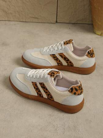 Zapatillas de deporte de moda casual para niñas, diseño minimalista, adecuadas para todas las estaciones