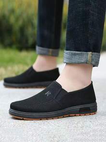 男鞋轻便布鞋防滑耐磨透气舒适适合室内外徒步旅行