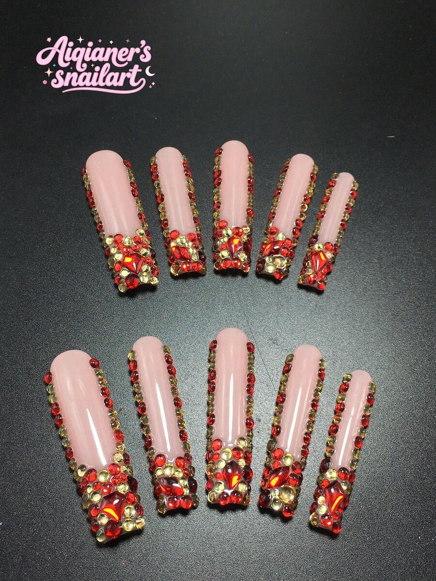 Cada set consta de 10 paneles acrílicos hechos a mano con forma de ataúdes estilo Y2K, diseñados al estilo francés con decoraciones de rhinestone, disponibles en colores rojo y nude. 3 tamaños para ajustar, adecuado para Navidad, fiestas, bailes y uso diario. Incluye un kit de uñas, convirtiéndolo en un regalo ideal de uñas postizas para damas y niñas. Suministros de uñas - Multicolor - Ver 1