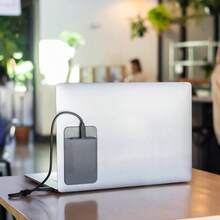 - Funda de Disco Duro porttil para porttil - Unidad de Estado slido SSD - calcomana Reutilizable - Funda de Transporte para Disco Duro Externo de 5x 3.2 Pulgadas, Bolsa de Bolsillo de - Pequeño (para SSD) + Gris - Ver 7