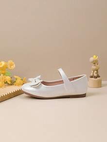 Chaussures plates princesse mignonne avec nœud argenté pour filles, chaussures casual à enfiler pour enfants plus âgés, convient pour l'école, les représentations et la danse, printemps/été